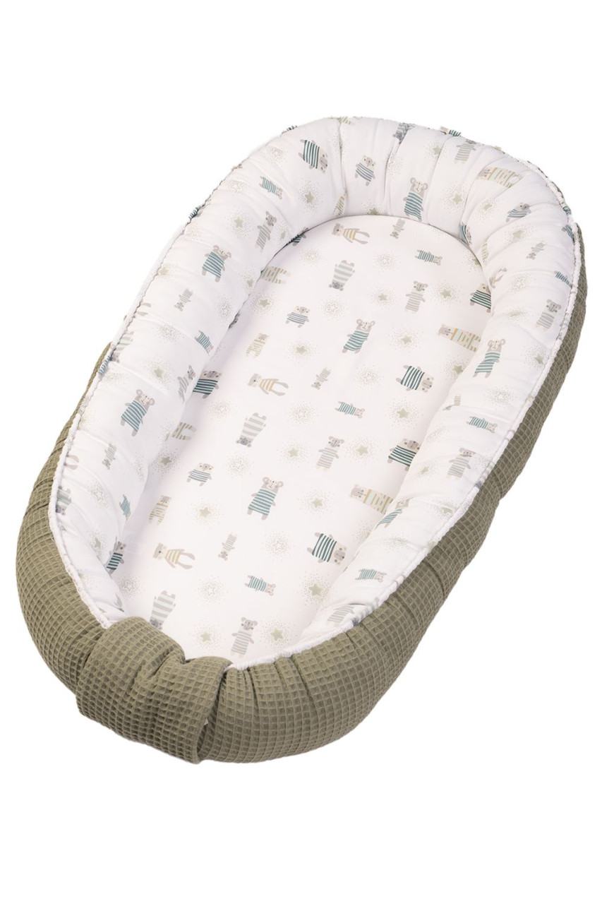 Babynest Pyjamabär grün